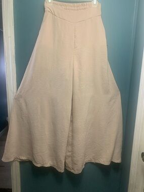 Wide-Leg Pull-On Pants in Pale  beige